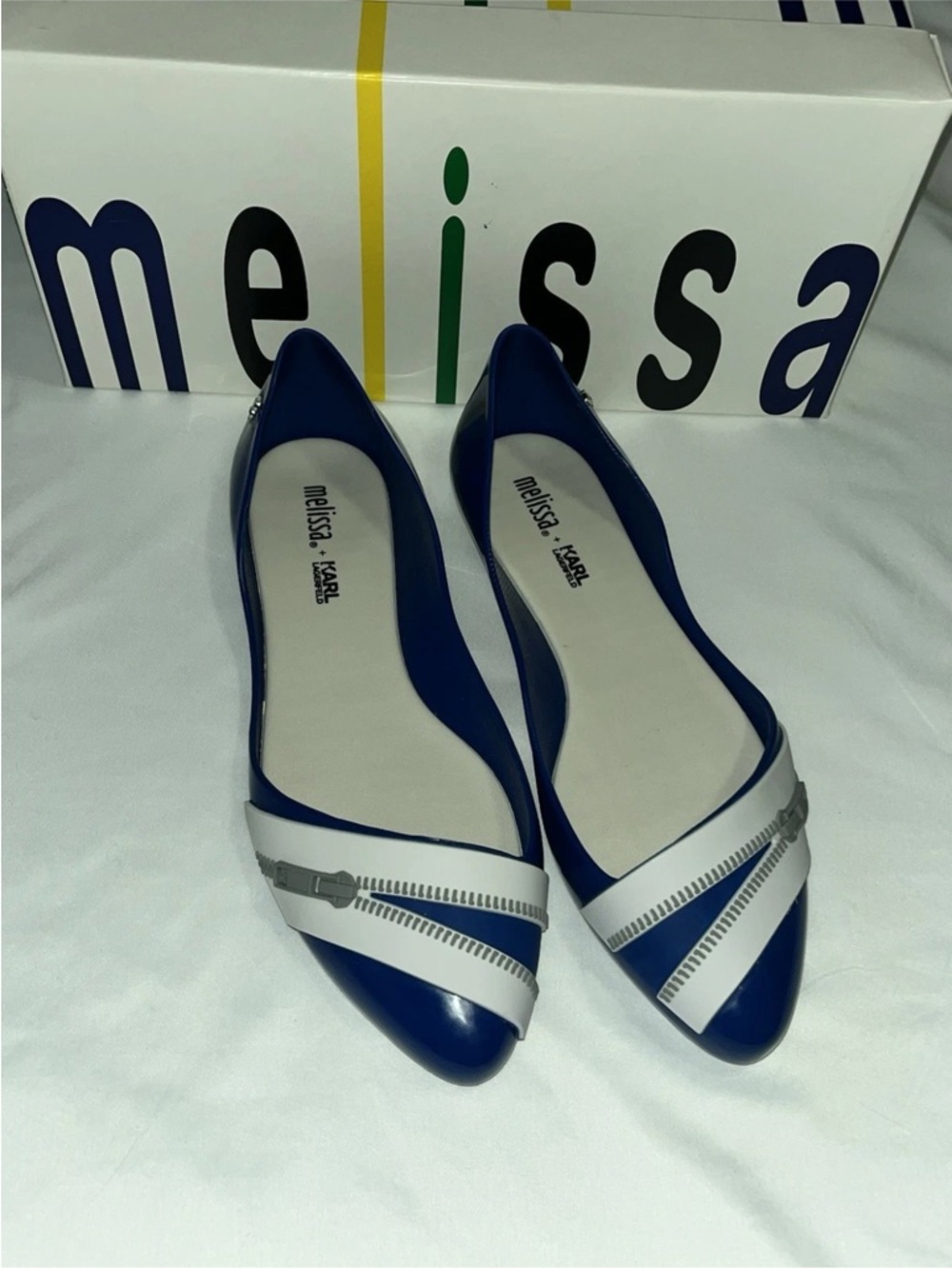 Melissa + Karl Lagerfeld Trippy Zip Ballet Flats blue white color combination.